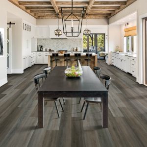 Kitchen with dining table | Georgia Flooring
